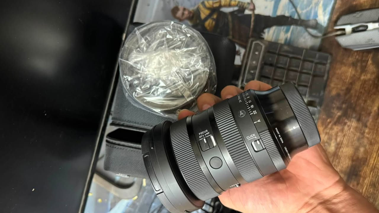 معدات كامله للبيع
sony.a7iii
عدسه 85 ثابت فتحه 1.2 سيگما 
عدسه 24/70 فتحه 2.8 سيگما مفتوحه من الكارتون فقط 
اضائه كودكس Ad600 b
مايك LARKm2 بالباكيت ممستعمل 
مكاني العماره ماعندي توصيل الي يجيني فلوس الكراوي على حسابي ورقمي *********** مامتواجد على الفيس فقط على الرقم
