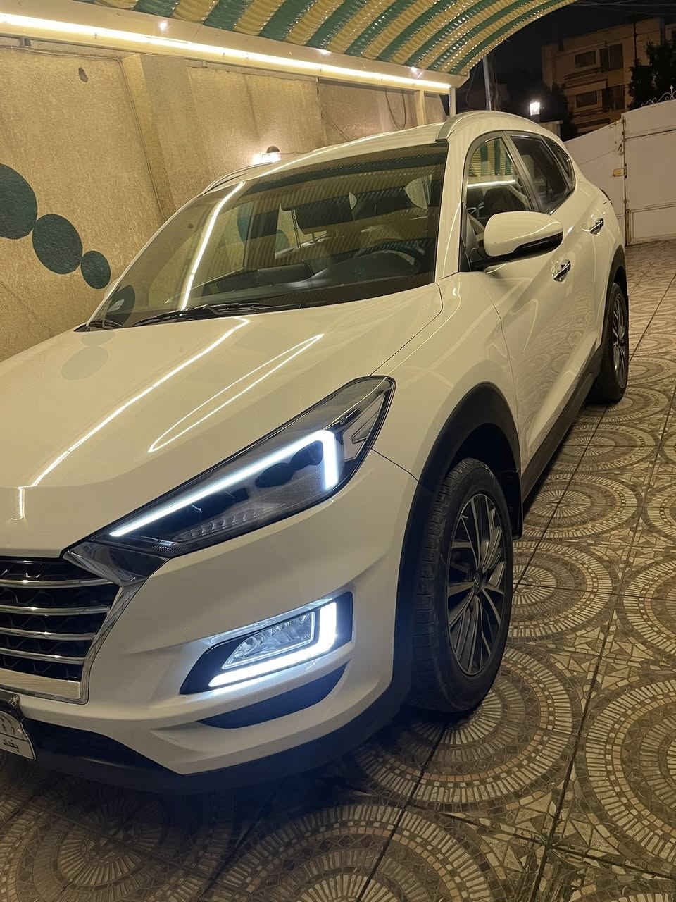 توسان 2020
ماشيه حقيقي 74500
 فول مواصفات عدا البنوراما
باسمي رقم بغداد
حساسات امامي خلفي 
ليد امامي خلفي
 بالمري ومري شفط
اشارات ترحيب باب ومري
كير 3 انضمه 
كير ومكينة كفالة
بصمه 2
سايد بريك برجل
ابل كار بلي 
كامرة امامية وخلفية 
كشنات كهربائيه 2
تبريد قطعتين
لايتات خمس عدسات زنون 
العنوان /المنصور /الداودي  
السعر 20,500$ 
للاستفسار التصال على الرقم 
 ***********
