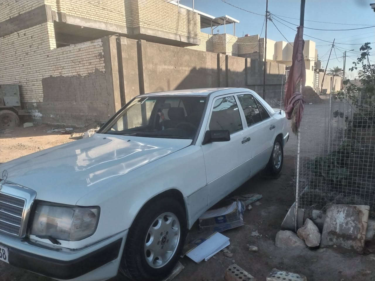 السلام عليكم
مرسيدس دب موديل ٩٠ رقم بغداد ابأسمي السنويه لل٢٠٣٠ مكينه ٢٥٠٠ غرفه جديده منضومة تبريد عل باتري لايتات زنون السعر ٦٨ ورقه  بيع او مراوس للاستفسار الاتصال على الرقم ***********
