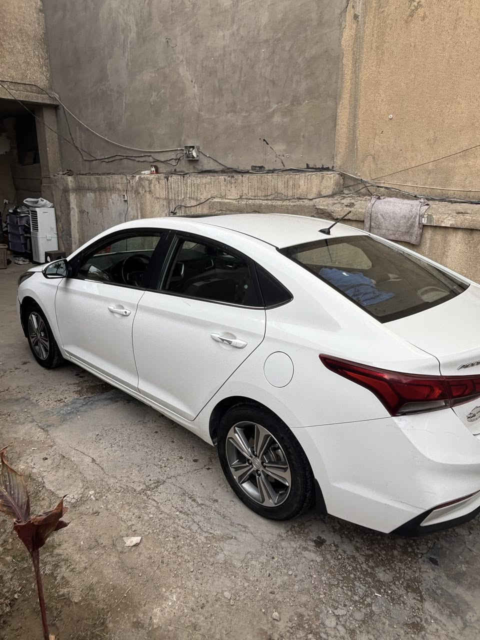 سلام وعليكم اكسنت ٢٠١٩
خليجي حادث بغداد 
رقم شمالي 
السيارة جاهزه من كلشي 
ماشيه ١٧٣ الف 
سعر ١٢٠
التواصل ***********
