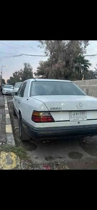 مارسدس دب موديل 1986سيارة كلهه على الابلاد بيهه فقط جاملغ ايمن صبغ الس...