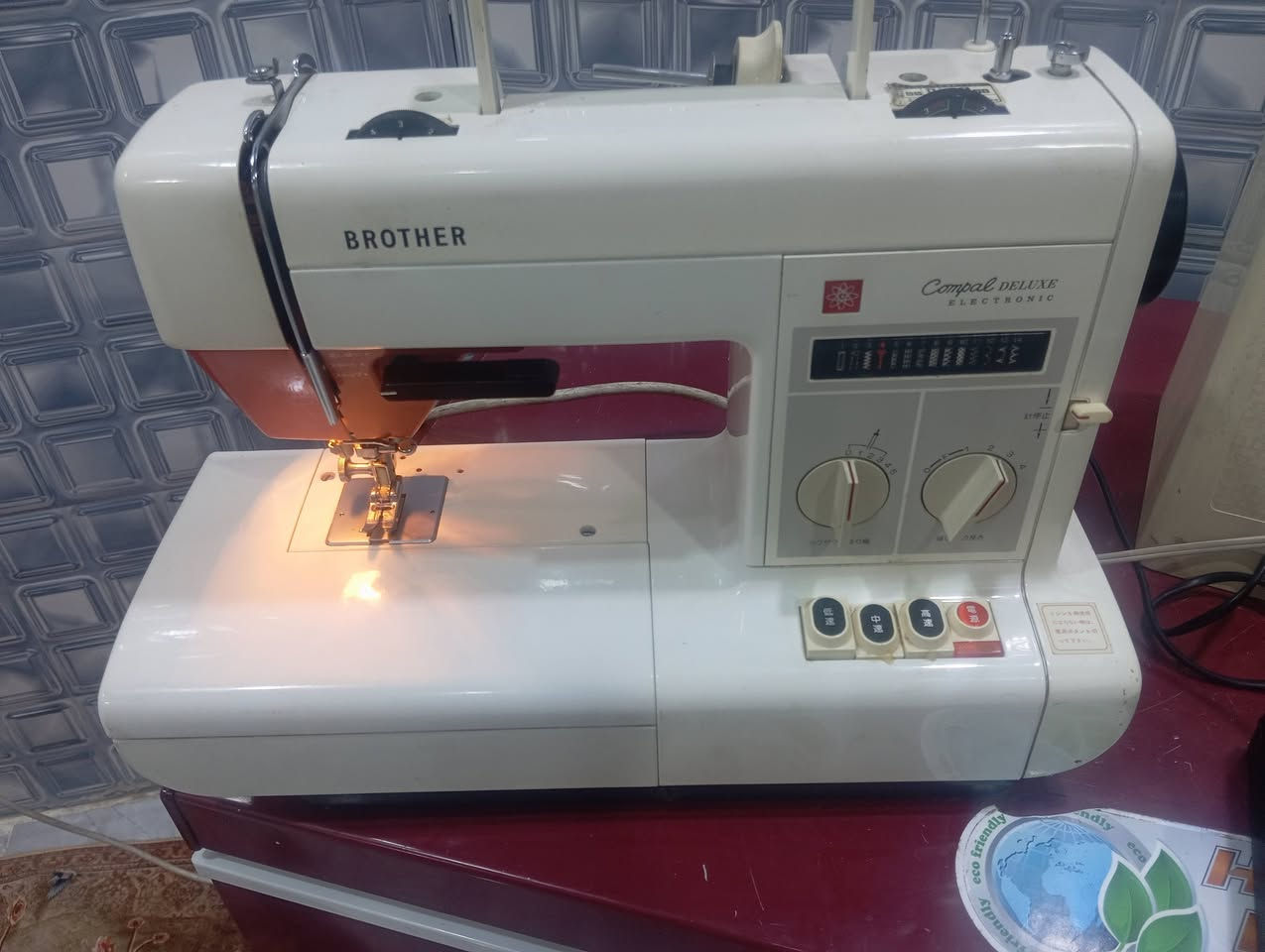 مكينه خياطه مستعمله قليل سعر 100ياباني الناصريه مركز ***********
