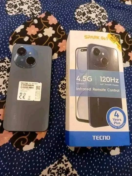 تكنو سبارك كو 1 مستخدم مع غراضه كامله ذاكره 64 رام 4+3 جهاز فول نضافه سعره 90  بي مجال قليل خبرني وتدلل مكاني سوق شيوخ حي لعسكري  ***********
