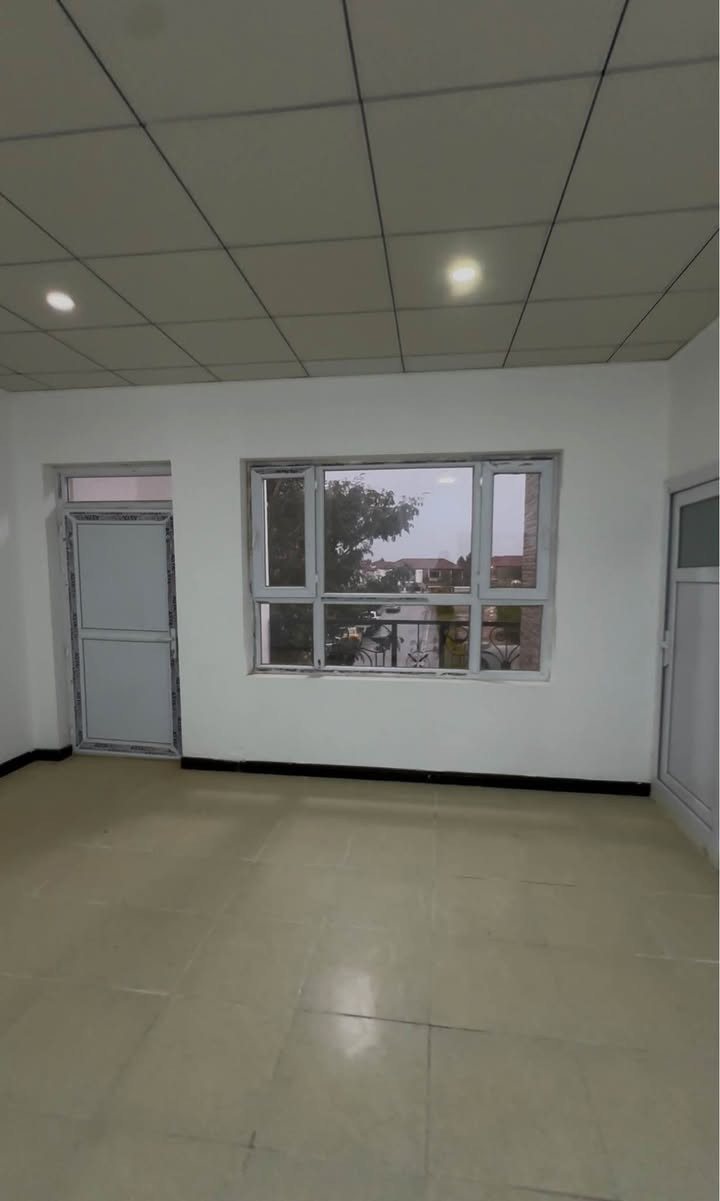 سعر مناسب جدا
مجمع نور ستي ٢ 
٢٤٠م واجهة ١٢م على حديق
طابو سعر مناسب جدا
 موقع مميز
*********** كركوك, العراق
