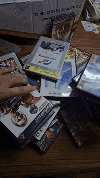 متاح ٤٤ قرص كلهن اصلي نضافة 100 ... ابيع شلع مابيع مفرد القرص على 5 قفل ***********
