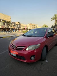 كورلا 2013  واريد امريكي  حادثها بسيط  باب السايق صبغ   وقطعة رش للجما...