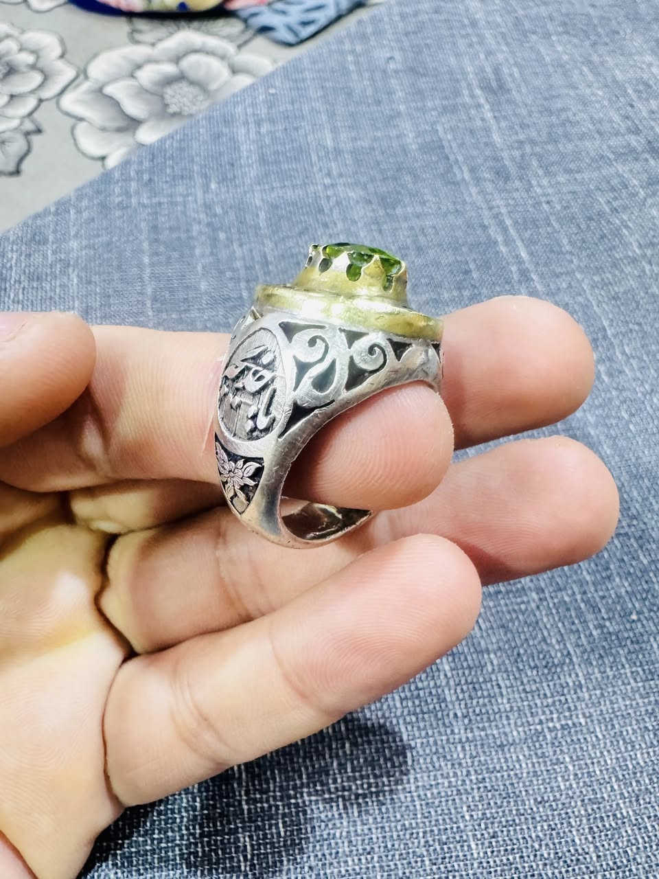 للبيع فضه ٩٢٥ قيم بلمعقول


**إذا كنت صاحب هذا الإعلان وتريد حذفه لأي سبب، رجاءا أرسل رسالة إلى الدعم الفني**