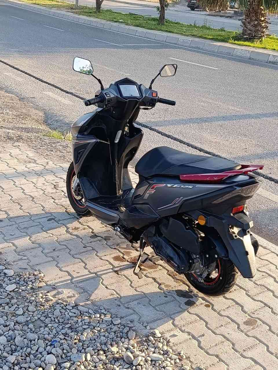 ♦️سلام عليكم
♦️دراجة شاينك  للبيع فقط
♦️🧿الون رصاصي 🧿
♦️حجم محرك 125cc🧿
 ♦️الدراجة غنية عن التعرف وهواي موجودة بديالى 
♦️اوراق كاملة 🧿
♦️السعر اتصل وتدلل 
♦️ واسئل على سعرهة بيش الزيرو 😉

♦️المكان ديالى جلولاء شيخ بابا 
 
الرقم بي واتساب بالفيس مامتواجد الشراي يتصل
♦️📞📞📞  ***********📞📞📞♦️
