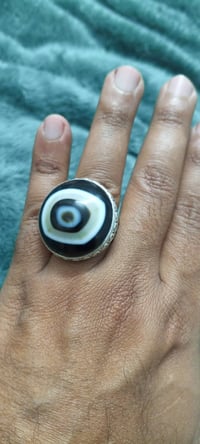 جزع يماني • مشگول • عملاق