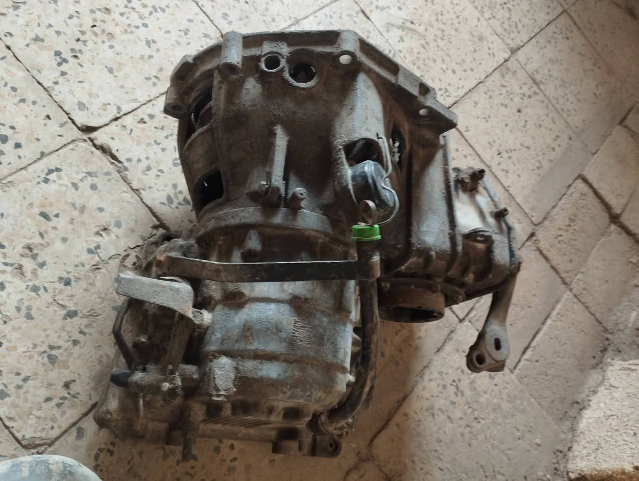 من رخصة مدير الكروب...للبيع. كير اوتوماتيك ميكانيك مال كولف عظم شغال بي خلل بسيط دشلي مسحوك يتبدل للاستفسار ***********
