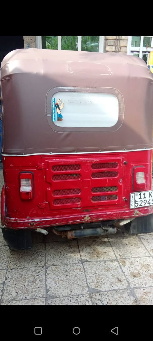 سلام عليكم تكتك 18 رقم وسنويه تحويل ثاني يوم تكتك مصبوغه عام ب 4500 وبيها ومجال مكان كماليه تصال ***********
