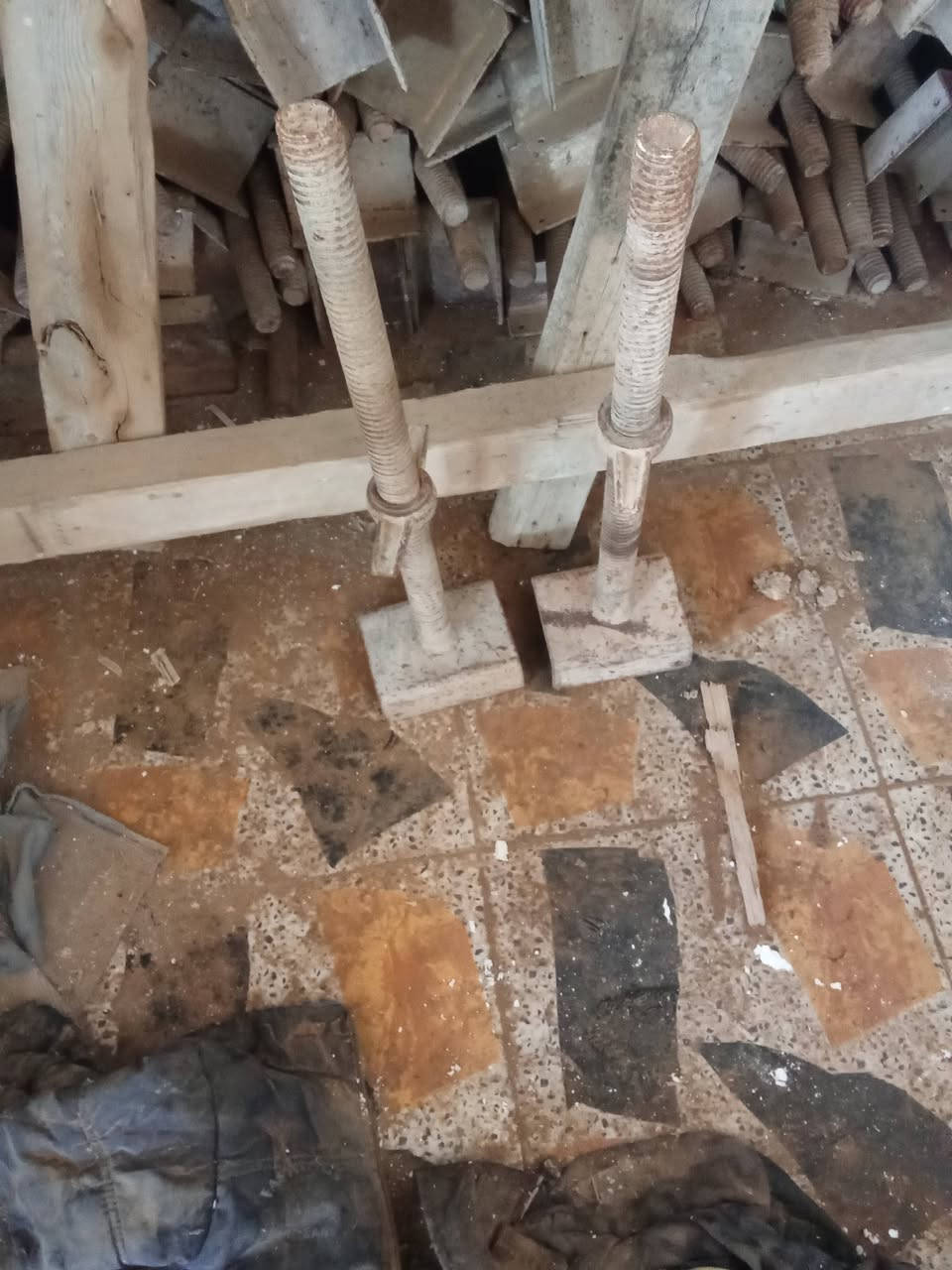 براكيتات العدد 400 المكان العماره اتصال على الرقم
***********
