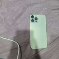 13 برو ماكس ذاكره 256 بطاريه 80 الجهاز مملعوب بي تفحص وتاخذ النضافه 10...