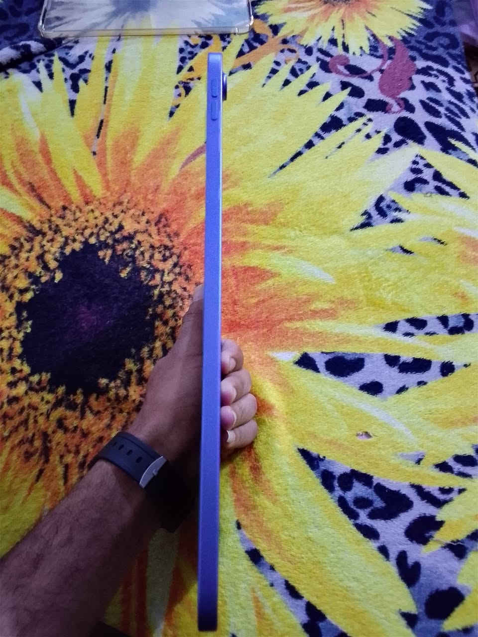 سلام عليكم  ايباد 10  جيل العاشر  جهاز أخو جديد نموضج A اذكره 64. إصدار 26.3 جهاز ضمان يومين تخذه تفحصه جيكه اي خلل. بل جهاز ترجعه  350 الف  رقمي *********** بدون وتساب
