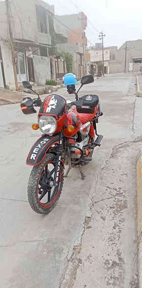 بوكسر للبيع مرقم كركوك وسنويه السعر مليونين وبي مجال العنوان كركوك حي الاسره محرك 24 والشاصي 23 ***********
