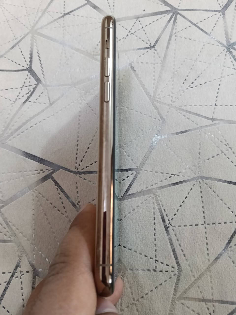 سلام عليكم ايفون 11 ابرو/ ذاكرة 256 شرق اوسط/ جهاز نضيف ابلادي كلشي ما مبدل بي تاخذة الايواحد يفحصة
سعرة 275 بية مجال بسيط/ بغداد المدينة
***********
