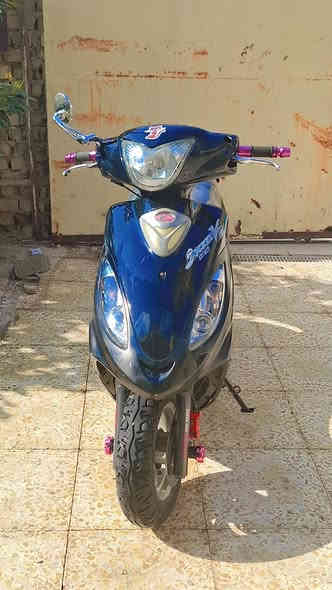 سلام عليكم
دراجة كامكو V2 فحل صارلها شهر من اخذتها من الرمبة دراجة كلش نظيفه وحلوة
***********
