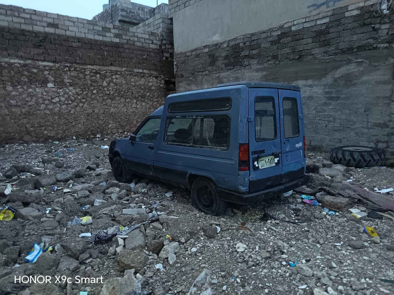 السلام عليكم. رينو ١٠ورقة لشغل والسفرات محرك اجديد مال كص. امبدل ***********لاتصال
