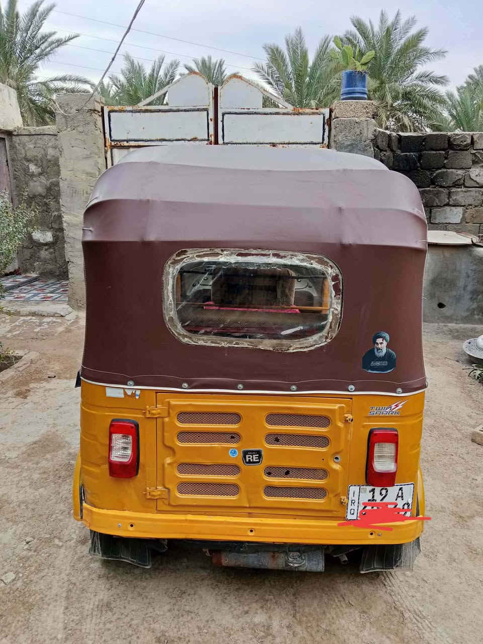 سلام عليكم تكتك 18 للبيع رقم وسنويه رقمه كربلاء تحويل ثاني يوم مكاني مسيب حي  ***********
