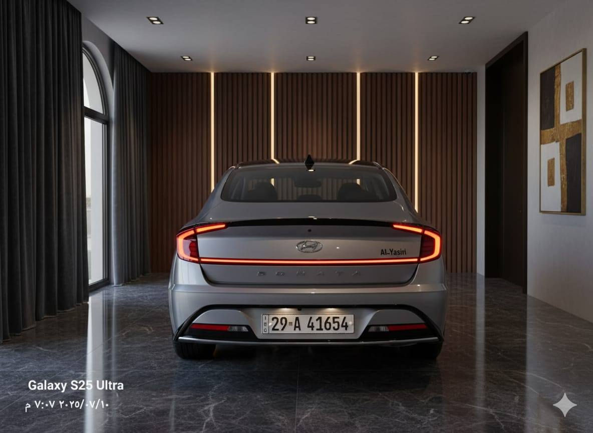 تم تنزيل السعر قليلا للبيع المستعجل،
سيارة سوناتا حديثة موديل ٢٣ لوك
صنع كوري بوارد أمريكي فول مواصفات كلشي بيها عدا البانوراما فقط صرف اقتصادي محرك 2000 هايبرد، نظافة امتياز. 

مميزات وتفاصيل السيارة :

گير AT المرغوب ✈️
مكينة وبجم بلاد ⛔

لون فخم وجديد فضي مطعم 🔲
شحن ذاتي🔃
وقود 60 لتر ⬅️ 900 كم ♾️
تبريد عالي جدا 🔵
قيادة ذاتية✅
كشنات كهربائية تبريد & تدفئة🟠
رادارات كل الاتجاهات🔴
حساسات كل الاتجاهات& حساسات فتح أبواب 🟢
جنطة كهربائية تلقائية🔵
حساسات إطارات& سماعات عدد 12 HD.
ماسحات أوتو🫟
لايت أوتو🟤
توقف أوتو عند الاقتراب من جسم غريب.
المسافة المقطوعة ٣١ ميل فقط لا غير شرط. 

توجد فيها كثير من المميزات الأخرى.⚠️

رقم المركبة مميز : واسط ⬅️ الدخول لإيران بدون موافقات.
تحويل اي محافظة باسم المشتري.
الضرر طفيف جدا: بارد في الجاملغ الامامي بدون باب ولا دواخل ولا بنيد.

السعر 🟢 179🟢 قفل غير قابل للتفاوض. 

التواصل:
***********
                                  *********** واتساب أيضا متوفر.

مكان السارة المنصور تقاطع الداوودي.
ملحوظة :
إذا ما عندك المبلغ المطلوب تكدر تشوف موديلات ثانية وحسب الحادث، لا تخابرني يعني.
