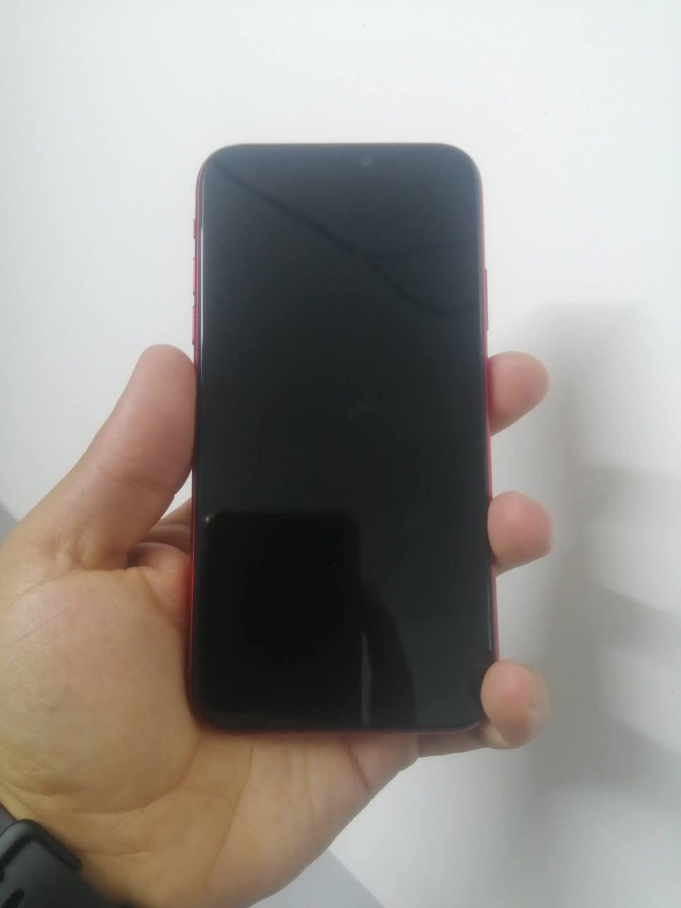 ايفوان 11 عادي لبيع جهاز جديد
بطاريه بلاديه 80  ،،،، شاشه بلاديه ٣خيارات
بس فيس ايدي واكف ماعرف شنو السبب
كامراته فول دمعه تصويره ذاكره 64 جهاز حيل حلو
السعر 175 الف وبيه مجال ***********
