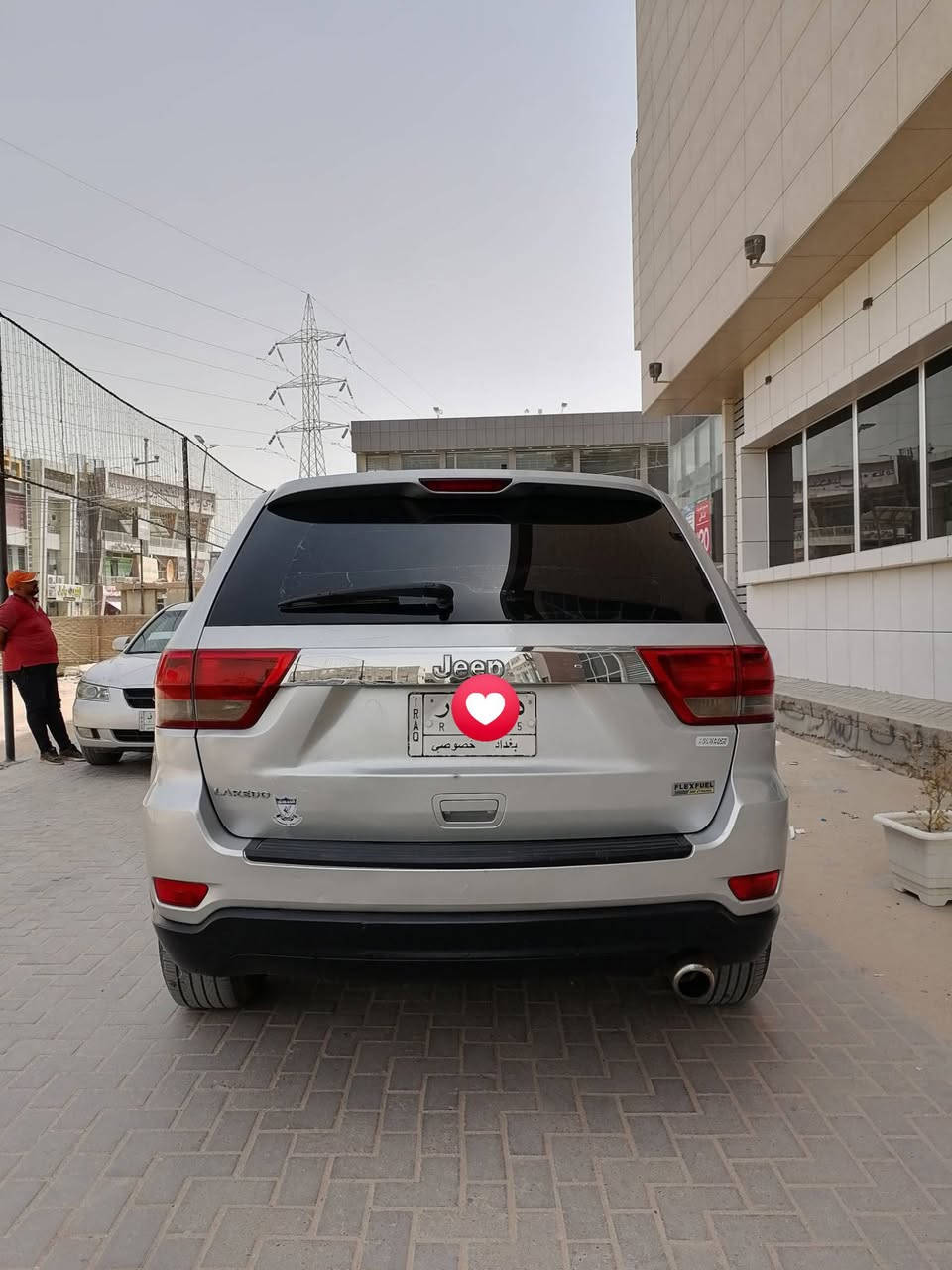السلام علیکم
Jeep 2012 للبيع حادثها دعاميه بدون ايرباك
السياره مكفوله من الصبغ والبارد تخم تاير جديد باتري جديد رقم بغداد باسمي مداور ثاني يوم ماشيه 100 الف استخدام شخصي لاغراض البيت مستعجل على بيعتها عندي دراسه ماستر سعرها 140 قفل لو ما محتاج ما ابيعها لان سياره خير من الله مكاني حله ابو غرق ***********
