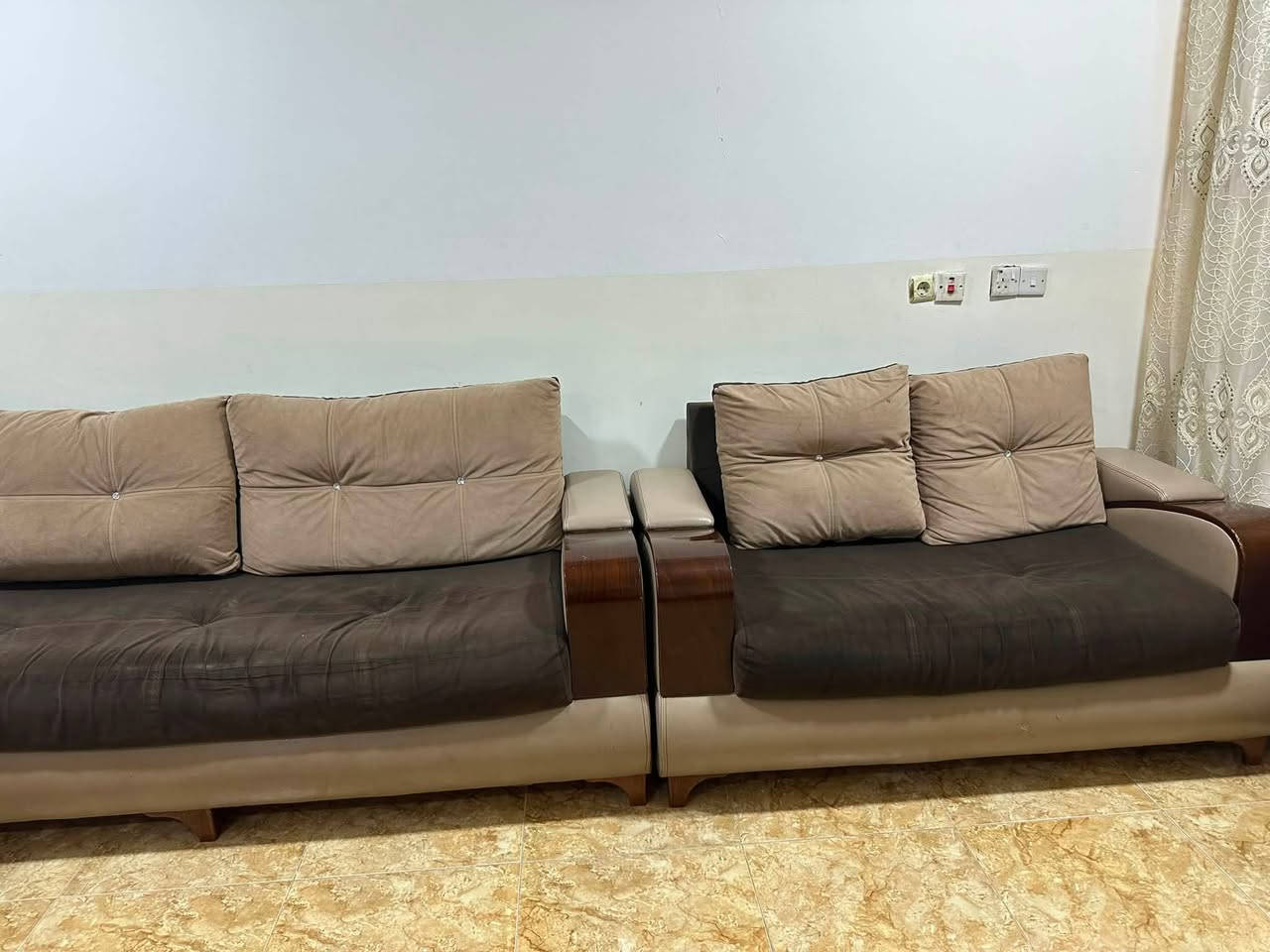 تخم قنفات للبيع بحالة جيدة 300 الف
طبلات 30


**إذا كنت صاحب هذا الإعلان وتريد حذفه لأي سبب، رجاءا أرسل رسالة إلى الدعم الفني**