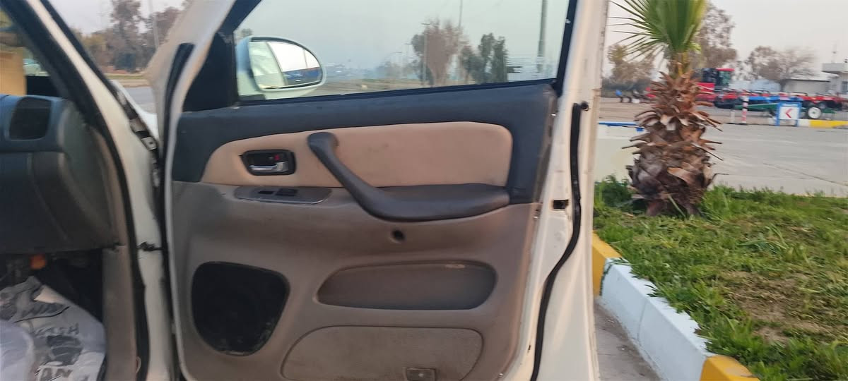 تويوتا سكواي 2002مصبوغ عام سيارا خير من الله 
كير محرك بي سؤت بكن شوي صدر امامي كاربايات كيجات فتحة كولة خير من الله رقم اربيل تحويل وكالة ضاني يؤم سيارا 7راكب لايد زينون شاشة ايبات فول فول فول فورويل كامل مكمل سيارا مال جناي 
مكاني اربيل بيع او مراوس حسب قناعة 
***********
*********** أربيل, العراق
