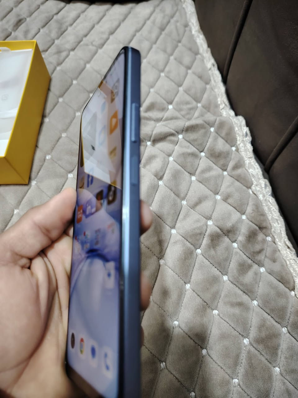 #للبيع موبايل ريدمي c75 ذاكره 256   ملحقات كامله  السعر ١٧٠ وبي مجال للاستفسار خاص  او ***********
