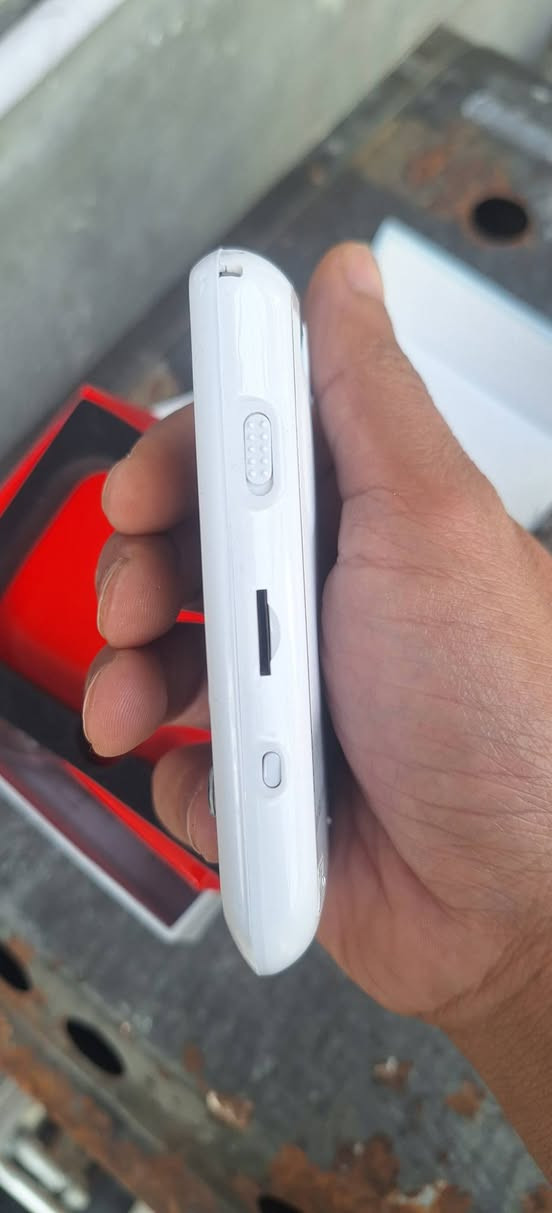 متوفر ٣ لوان جديد غير مستخدم ذاكره ٤كيكا توصيل اكو


**إذا كنت صاحب هذا الإعلان وتريد حذفه لأي سبب، رجاءا أرسل رسالة إلى الدعم الفني**