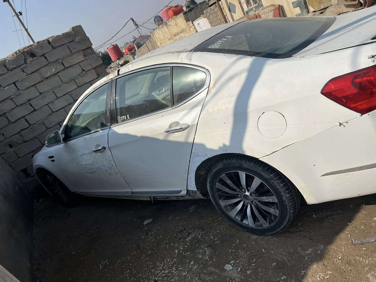 سلام عليكم مجفيه كادينزا خليجي 13راعيها متوفي سعر65وبيها مجال رقمي واتساب***********
