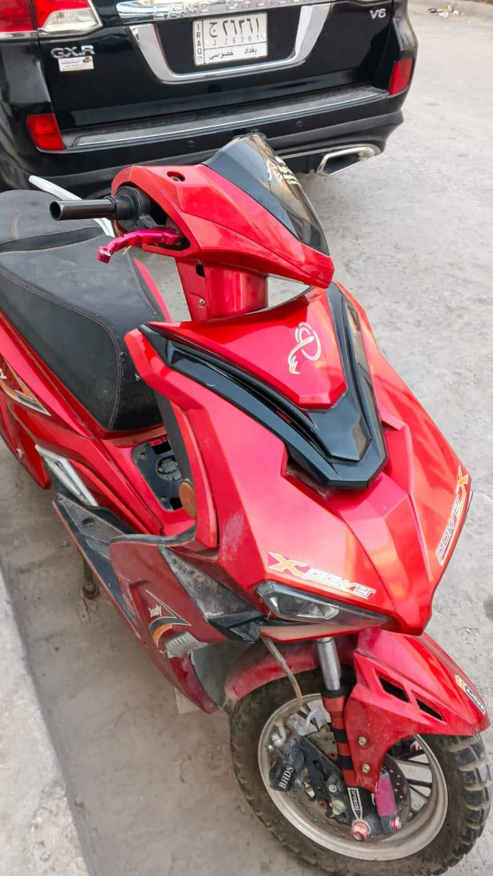 السلام عليكم دراجة سكنس شحن GR دراجة كاملة بيها نقص بس بطاريات تتبدل سعرها 250 الف وبيها مجال شي بسيط الموقع بغداد العطيفيه ***********
