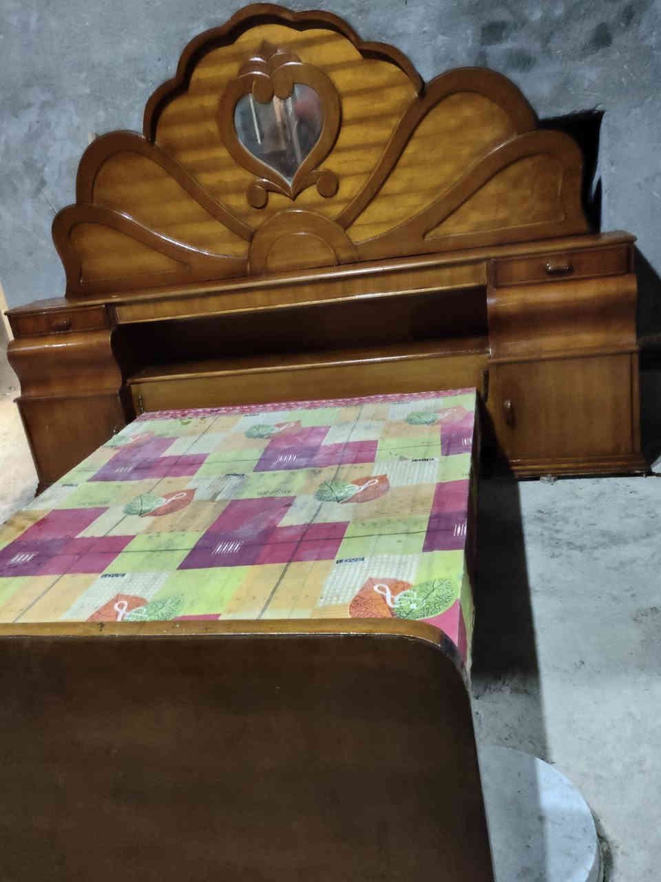 غرفة نجارة صاج خشب ثكيل ٦ باب السعر، ٤٥٠ ،،،، حلة نادر ٣ مقابيل المركز الصحي معرض احمد العنزي لاثاث المنزلي ***********
