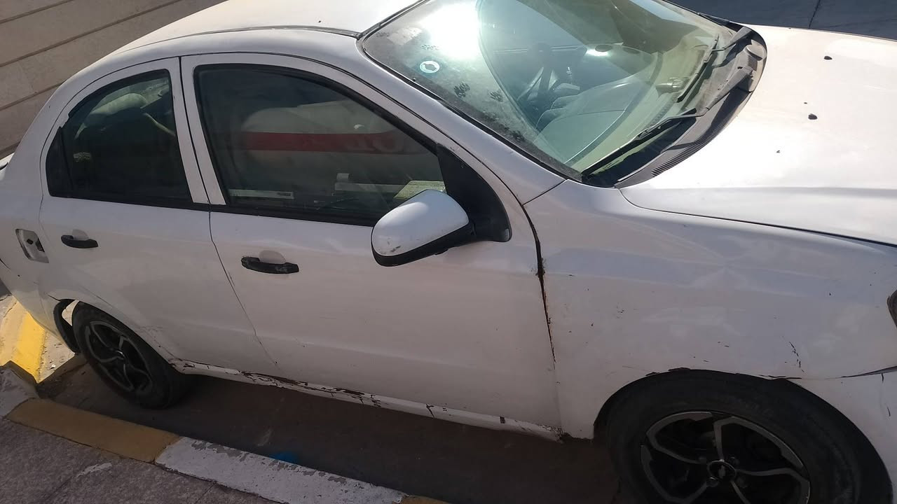 افيو 11سنويه جديده تبريد غير شغال حداديه نص عمر .وتساب ***********
