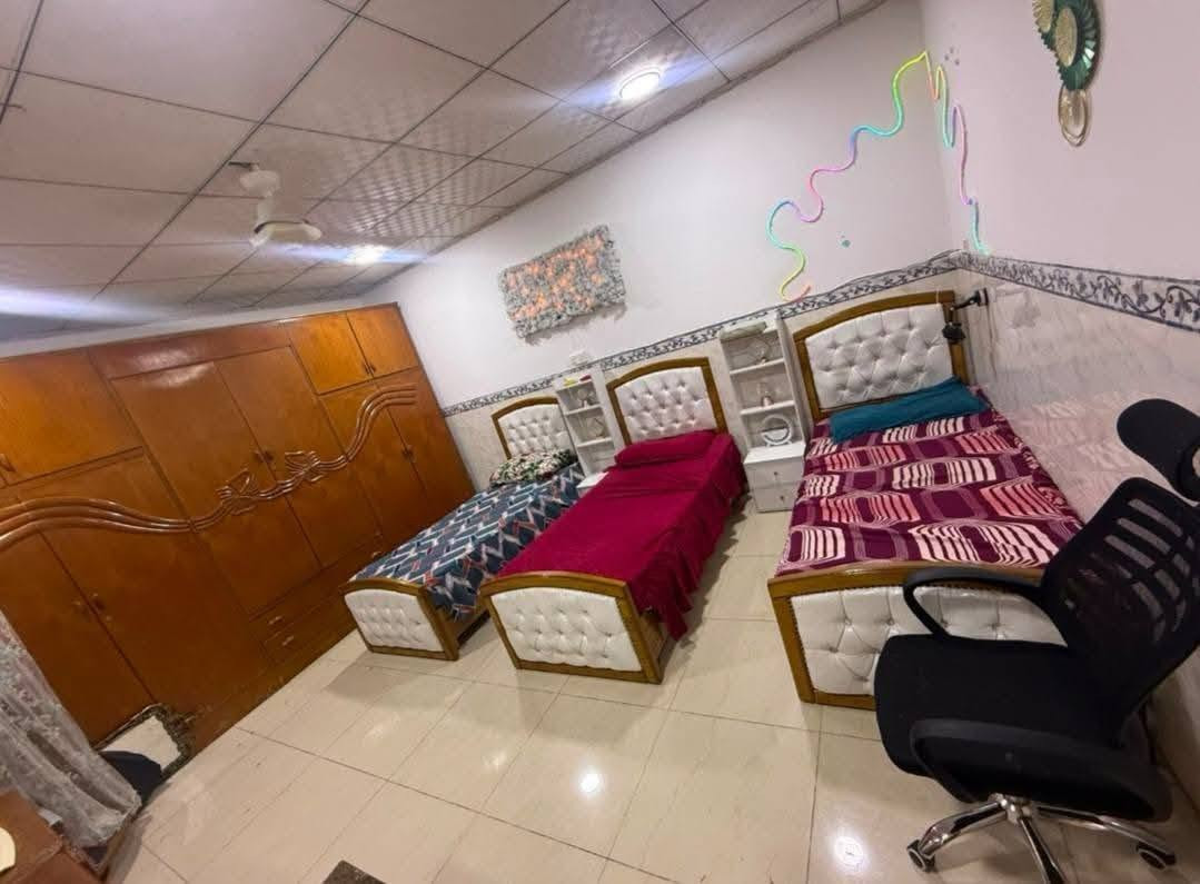 🏡الدار للبيـــع 🏡🏡الدار للبيـــع 🏡

🌎حي الاربچية 🌎
قرب افران دار السلام
سايدين النعيمي 🤗

#المساحـــة👈 325 😍

#الواجهة👈 12 🤗

⭕بناء قديم. محدث 🏗️

⭕تبليط عريض ⭕

⚡كارت بلديــة  ⚡⚡

يتكون من

كراج  سيارة
استقبال
ومطبخ 
وغرف نوم 3 😍
وهول
وصحيات داخلي وخارجي

🔥🔥السعر 210 مليون فقط 😱😍 وقابل للتفاوض 🔥🔥

للمزيد من المعلومات يرجى الاتصال على الأرقام الاتية

***********
***********

لعرض عقاركم يرجى الاتصال على الأرقام المذكورة موصل, نينوى
