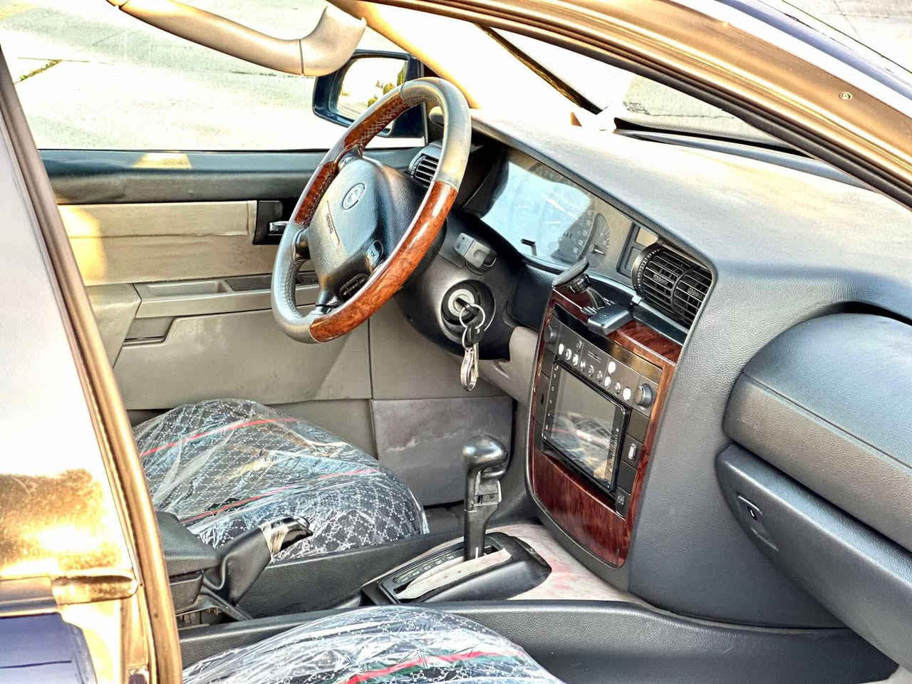 ئۆپڵ ئۆمێگا مۆدێل ٢٠٠١
گێر تۆماتیک 
گێر و مەکینە ئەرنەب vvt i3000
٤ تایەی لۆک و ویلی شەریکە
پاتری تازە
کوشن کارەبا
جام کارەبا
ئاوێنە کارەبا
شاشە ئایپاد
کامێرا 
سەقف سڵاید
تەبرید کارەبایی مەزبوت
هەموو گیانی بە شەرت ئیش ئەکات بێ مەسرەف
کارەبایی مەزبوت
بە شەرتی فیتەر
وکالەی بە ناوی خۆمە
سعر 56 گەڵا
شوێن سلێمانی ***********

2001 أوبل أوميغا 
 گیر أوتوماتيكي 
 گیر و محرک أرنب vvt i3000
تخم تایرات جدید ویل کب شریکه
 پاتری جدید
 کوشنات كهربائية
 جام كهربائي
 مرآة كهربائي
 شاشة آيباد
 کامیرا خلفی
 سقف سلاید مزبوت
 تبرید ثلج مزبوت
 السیاره کلهه تعمل بشرط و بدون مصرف
 كهربائيات كلهه شغاله بدون اي نقص
وکالە بشرط
السعر 56 ورقة
 الموقع السليمانية ***********
