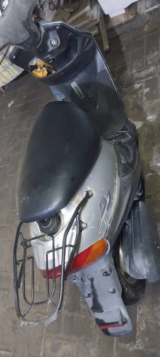 دراجه بيجي نظيفه كفرات بلادي  مختمات قبق بانزين بصمه كلشي شغال كهربائيات سلف هندر كل شغال مكينه ناعمه وخير من الله السعر 300 وبيها مجال مكاني بغداد متواجد فيس واتساب ***********
