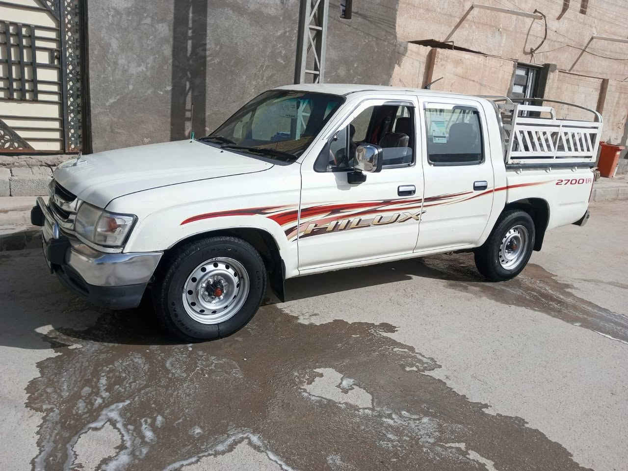 سلام عليكم تيوتا هايلوكس موديل 2005بصره انكلزي كفاله عامه شاصي مكينه وكير وحداديه تخم تأير تبريد ويه السويج جاهزه تحويل بيع مراوس مكان ناصريه غراف *********** بغداد, العراق
