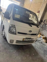 ‏سلام عليكم كيا 21 للبيع مقفولة ماشي 85)￼رقم بغداد بسمي مجدده077238300...