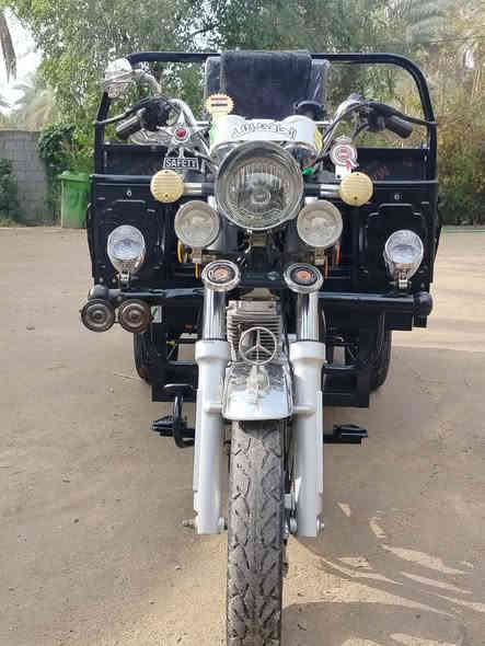 سلام عليكم اخوتي ستوتة للبيع موديل 23 معرض بلال اوراقهة كاملة  كهربأيات كلهة شغالة
سعرهة 2600 لاتصال واستفسار علة رقم موصة بنشر ***********
