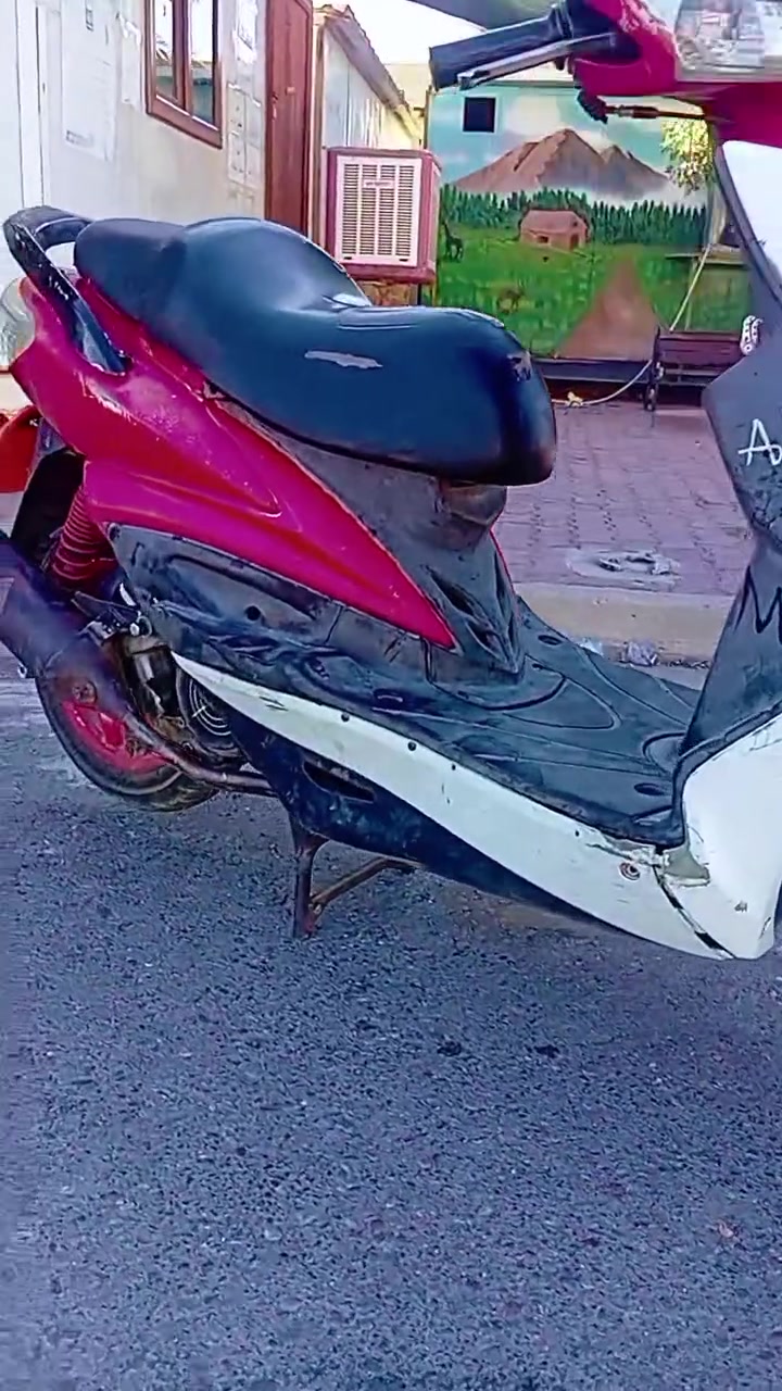 السلام عليكم شباب دراجه سكنس فحل كابرتر دراجه للبيع كلشي شغال بيهه
ما بيعه اي نقص غراضهه كامله مكمله محرك بلادي دراحه بيعه هواي تزويد 
بيعه صدر رياضي تفاحي 
تعلاكه رياضي 
فج وصينيه رياضي 
يدات رياضي 
شيال رياضي 
سلف رياضي اصلي 
بيعه صالنصه رياضي 
شبيهه رقم ياضي 
بيعه جاملغ امامي رياضي 
بيعه كلجات امامي خلفي رياضي 
دراجه مكفوله كفاله عامه فقط كفر شويه تعبان 
شلعه ومعدل تشك الكاع 
سعره 700وبيهه مجال مكاني بغداد الغزاليه رقمي ***********

