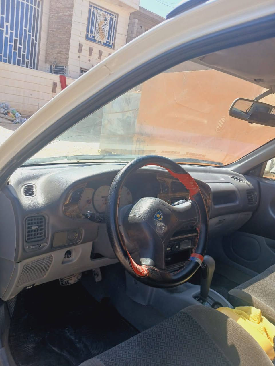 السلام عليكم للبيع ابراتون  2004 كير اوتو  رقم دولي صلاح الدين  سياره عضمتها حلوه بيها طخات بل بوب الباقي البلادي  سنويتها تنتهي لل 30  مكانها سامراء. سعرها 45 سياره اتشغل او تمشي ***********
