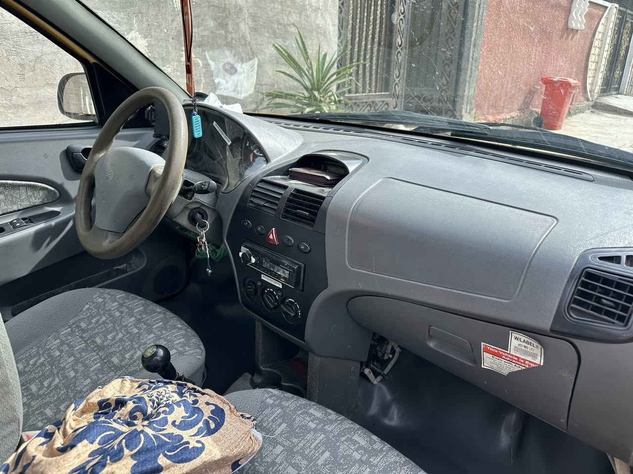 سلام عليكم طيبه موديل 16 مكينه وكير كفاله عامه حداديه جديده سياره  جاهزه من كلشي ماعدا الدوسات معمره رقم بغداد مكان السياره بغداد مقابل منطقة بوب الشام منطقة الاصلاح السعر 42وبيه مجال الاستفسار الاتصال على الرقم ***********
