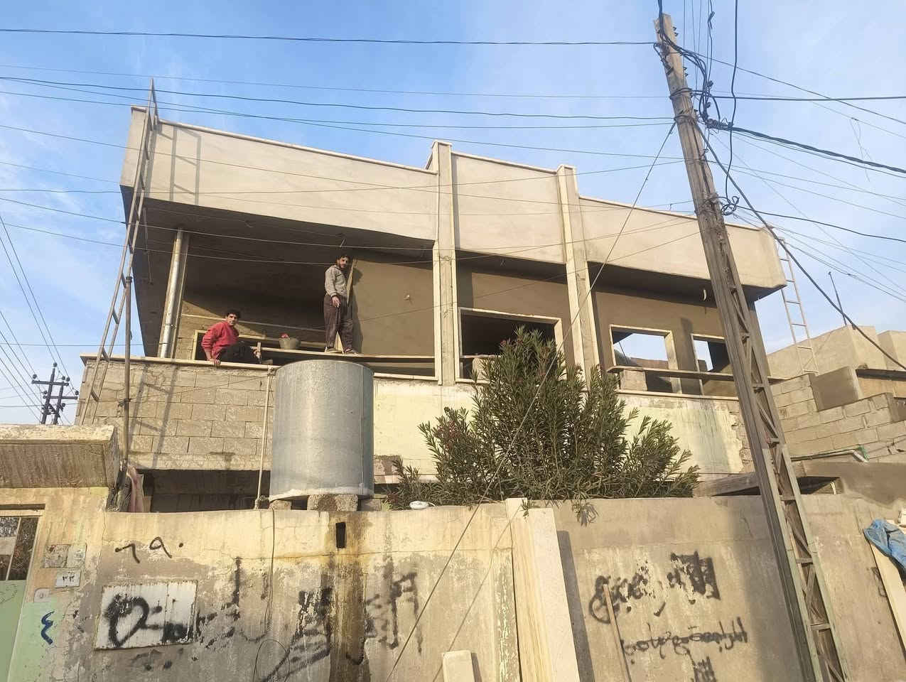لباخ سمنت متفرغ حالين نعمل داخل الموصل فقط اسعار مناسبه انشاالله ***********@@@***********واتساب بي هم
