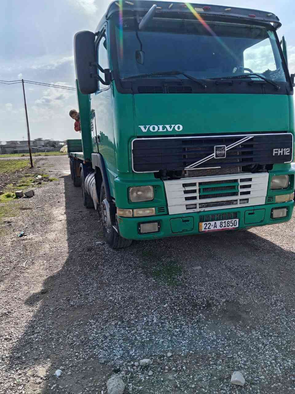 البيع فالفو 2002 مربوطه عريانه فلات3 محور #رقم سنويه جديد الحدت 2030 سياره موجود في قضاء طوز خرماتو اني مكلف بلنشر بس 
رقم صاحب سياره أبو حسام  ***********
                           ***********
