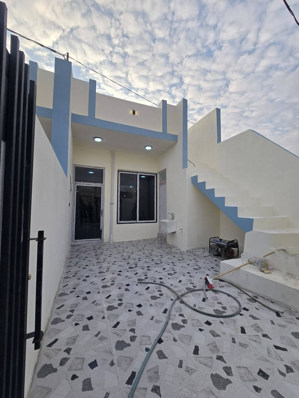 دار ين للبيع ١٠٠ متر رقم فول كاشي بيت جديد سفر مامسكون احد
موقع كركوك دروازاعلي طريق سليمانيه قريب جامع خديجه
شراي يتصل 
*********** اسيا
***********كورك
