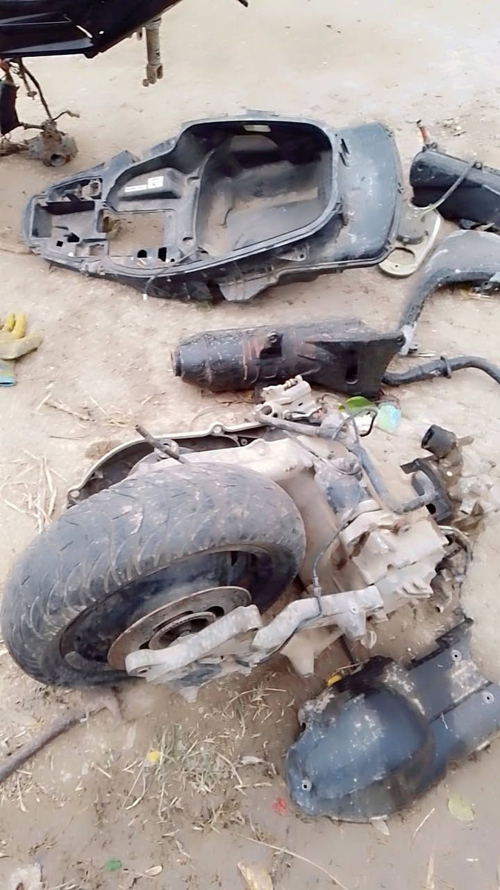 فورزا صفر 8 الدراجه متركه كاطعه ولف ابيع هذا الموجود تايرات جديده دروعه مازدات جدد
ابيع كوم حديد
الشراي يقيم باليرضي الله او ياخذه 
مكاني ديالى الخالص
***********
