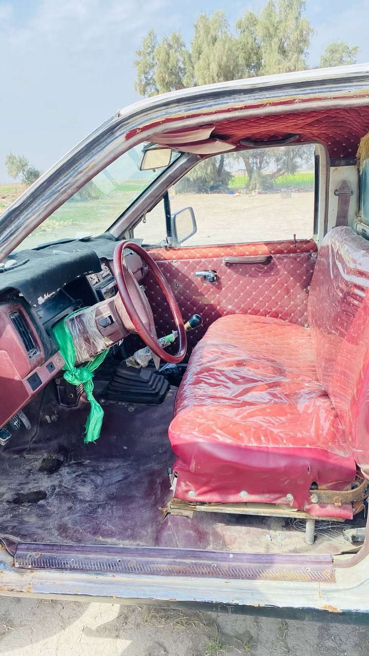 سلام عليكم نيسان 90 رقم مثنى شرط تحويل كير ومحرك وشاصي لشرط سياره بلاديه جاهزه من كلشي سعر 27 وبيه مجال *********** مكان سماوه الخضر
