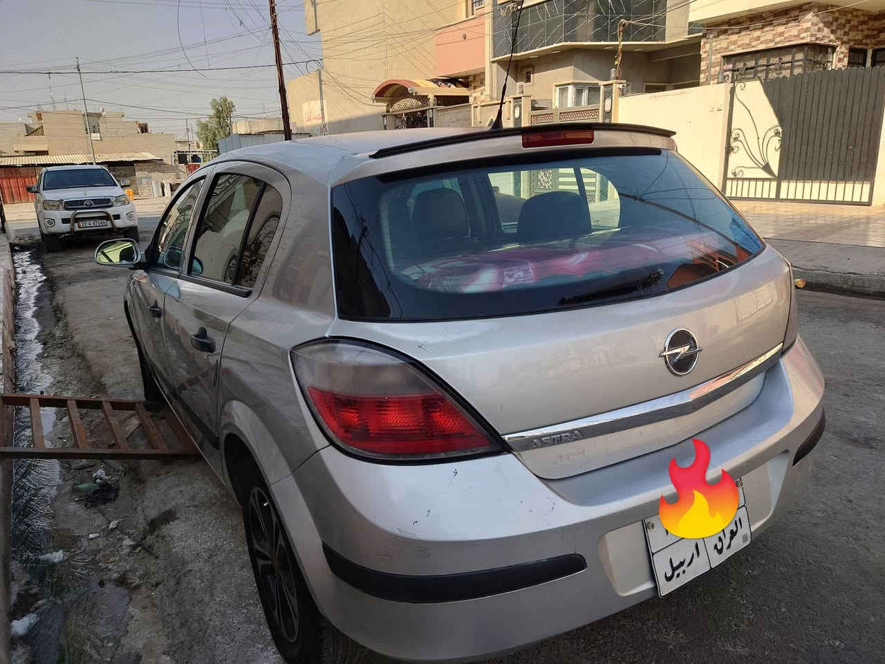 أوبل أسترا هاتش باك الماني موديل 2006
السيارة حلوة بدون صبغ بدون دعم 
مواصفاتها 
تحكم ستيرن شغال 
جامات الاماي كهرباء 
شاشة أندرويد كار بلي 
كامرة 
محرك ١٦ وكير عادي شرط المحرك دوش المرغوب 
تحكم لايتات شغال يعلي ونصي 
نضام الإشارة طكتين 
سستم سماعات أصلي مع تويترات مع دمام داخل الدشبول يعني الصوت جدا جميل 
الصندوق كهرباء 
تبريد السيارة فقط ربط وايرات يعني بيها غاز كامل ومنظومة جديدة
تدفئة شغالة تقسيمات البوابات شغالة الفان فول
قفل مركزي بلادي 
هندريك شغال ينرادلو عيار فقط 
السيارة شرط التحويل غرامات صفر رقمها أبو الفسفور يعني ما يكلف التحويل بعتبار رقم ألماني 
هاي كل التفاصيل اقراها زين اتصل أو أرسلني و بالخدمة 
سعر السيارة علق أي شي يصلك السعر على الخاص مو احتكار للسعر لكن المنشور بدون تعاليق يندفن وماليا واهس انشر مرة ثانية وتحياتي للجميع ***********
*********** بي واتس آب
