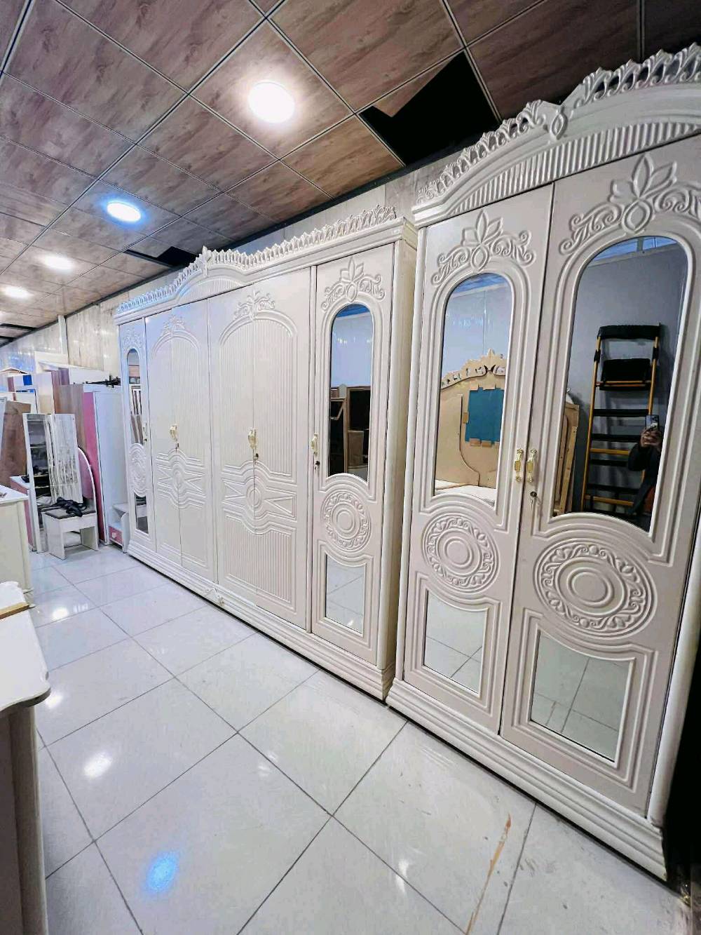 غرفة. عراقي. صاج تصميم. تركي.  شغل ثقيل. كوالتي  عالي. نضام ابواب   مليون و200 بس واصل. كول. مناطق بغداد